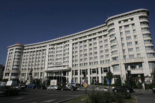 Cum este să trăieşti într-un hotel de cinci stele în Bucureşti. Vedeţi aici cum arată hotelul JW Marriott din Capitală, cel mai mare după cifra de afaceri - GALERIE FOTO