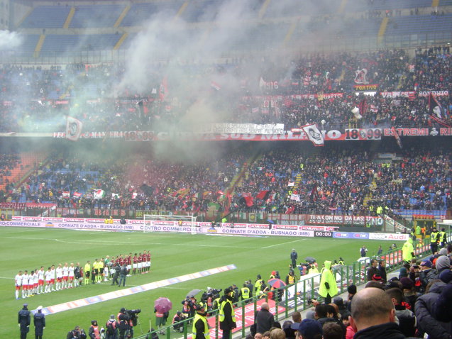 Cum se vede de pe San Siro un meci în care AC Milan face egal cu ultima clasată în faţa a 50.000 de fani – Galerie foto