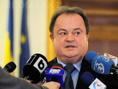 Imaginea articolului Vasile Blaga demisionează de la conducerea PNL/  Liberalii analizează trei variante după vacantarea funcţiei: un nou copreşedinte, preşedinte unic sau congres