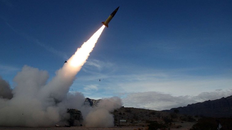 Imaginea articolului MAS: Rachetele PrSM pentru HIMARS, cu raza de peste 500 km, sunt operaţionale