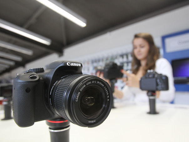 Imaginea articolului Canon: Piaţa locală a aparatelor foto digitale va scădea cu 20-25%, de la 230.000 de unităţi în 2013