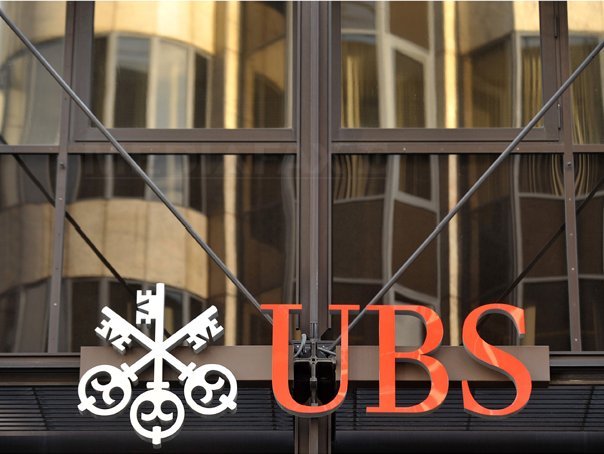 Imaginea articolului UBS, cea mai mare bancă din Elveţia, a fost amendată cu 1,1 miliarde de euro în Franţa