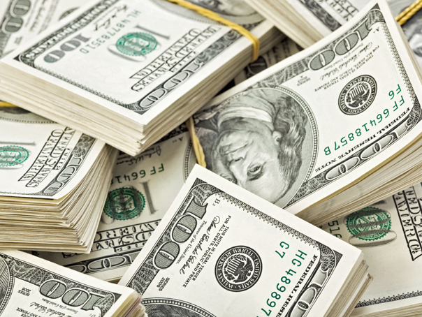 Imaginea articolului Aprecierea dolarului ar putea reduce cu 10% profitul companiilor multinaţionale din SUA 