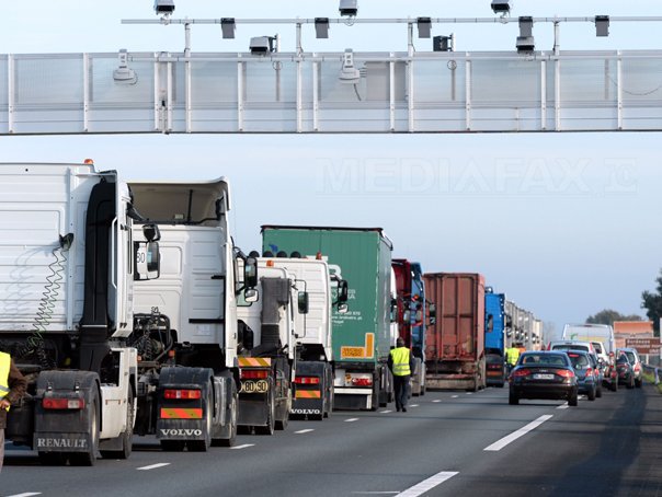 Imaginea articolului ANALIZĂ: Salariul minim impus de Germania transportatorilor străini, considerat un abuz, în atenţia PE