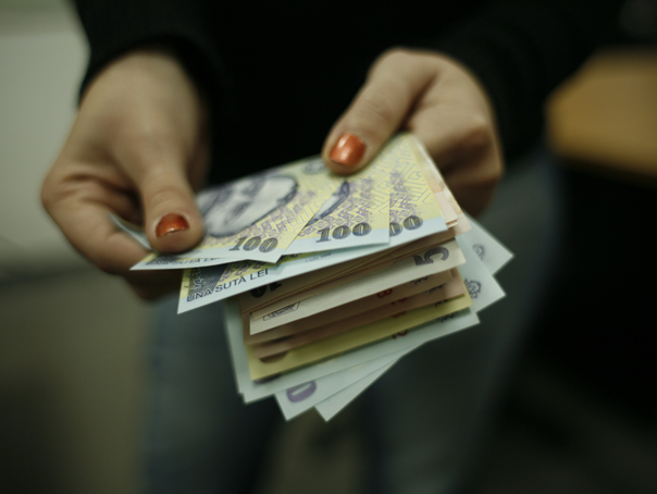 Imaginea articolului Ce venituri şi cheltuieli au avut românii în ultimul trimestru din 2014