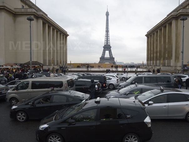 Imaginea articolului Franţa vrea să protejeze taximetriştii cu un registru electronic asemănător softului Uber
