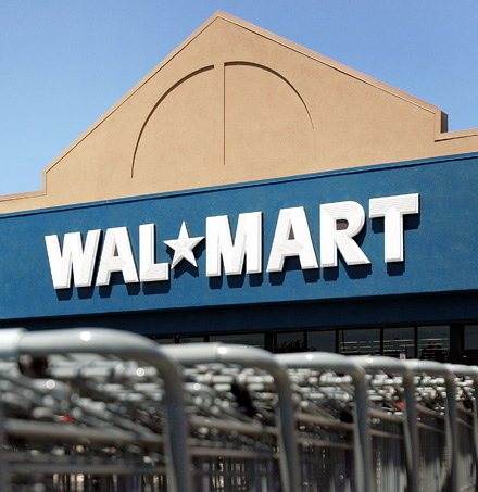 Imaginea articolului Wal-Mart, cel mai mare lanţ de supermarketuri din lume, va disponibiliza 7.000 de angajaţi. Job-ul lor va fi făcut de maşini