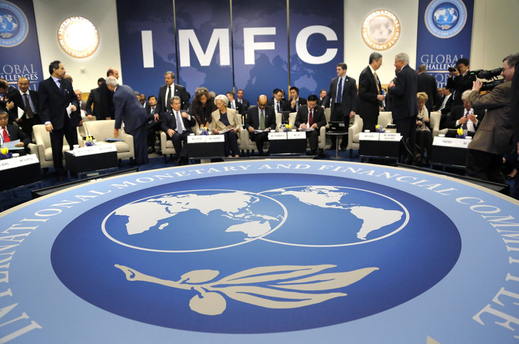Imaginea articolului FMI se va axa pe reducerea dezechilibrelor la nivel mondial. Organizaţia elimină angajamentul anti-protecţionism