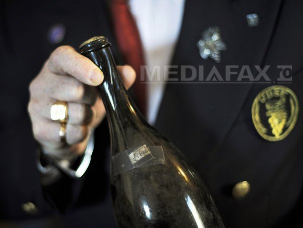 Imaginea articolului Forţele Navale Române vor să cumpere 9.700 de litri de vin „ plăcut, armonios, fără gust străin”