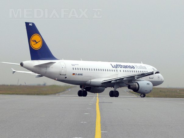 Imaginea articolului Lufthansa, cea mai mare companie aeriană din Germania, preia o parte din Air Berlin