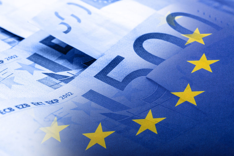 Imaginea articolului Bloomberg: Cele mai sărace trei ţări din UE vor să adopte moneda unică. În ce stadiu se află România