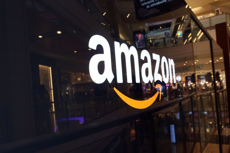 Imaginea articolului Amazon a vândut de peste 4 miliarde de dolari în Prime Day, perioada cu cele mai mari reduceri din an, în ciuda erorilor tehnice şi a grevelor din Europa