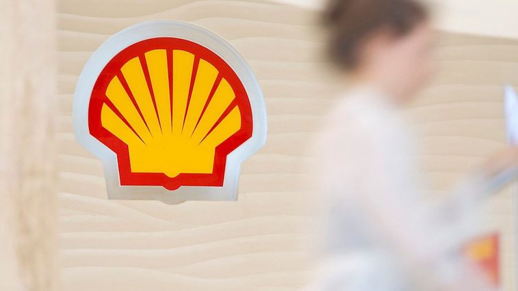 Imaginea articolului Salariul directorului Shell s-a dublat: Câştigă de 143 de ori mai mult decât angajatul mediu
