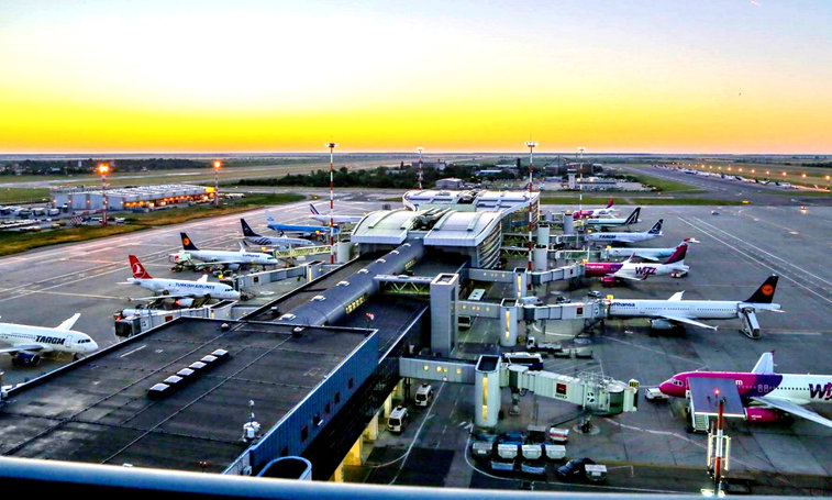 Imaginea articolului Aeroportul Otopeni, în top 10 cele mai proaste din lume. Vezi ce loc ocupă cel mai important aeroport din România 