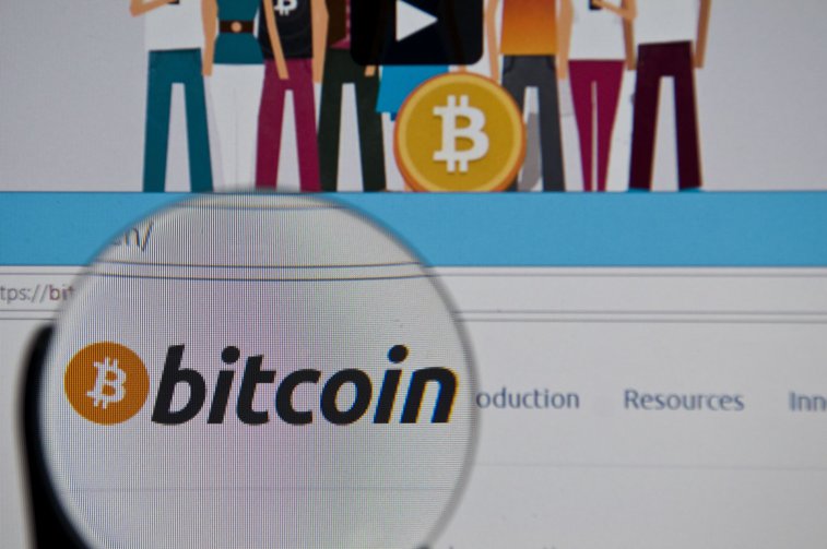 Imaginea articolului Bitcoin a depăşit luni valoarea de 7.000 de dolari