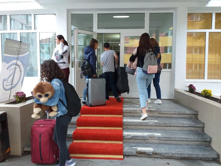 Imaginea articolului Revenirea studenţilor majorează chiriile. Singurul oraş din România în care preţurile locuinţelor rămân neschimbate