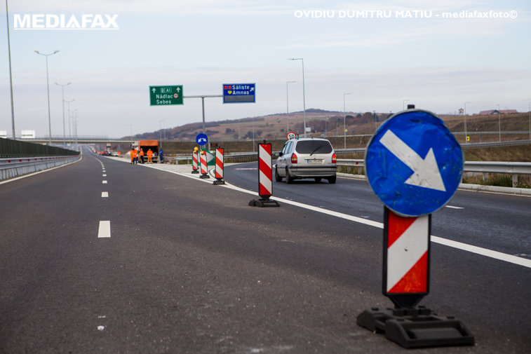 Imaginea articolului CNAIR dă în exploatare lotul 3 al autostrăzii Lugoj - Deva, de 21 km. Restricţii de viteză şi tonaj / O asociaţie acuză: Trafic limitat pentru că nu sunt finalizate gardurile