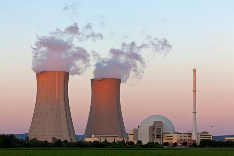 Imaginea articolului O ţară europeană, dependentă de energia produsă de centrale atomo-electrice, vrea să închidă 14 reactoare nucleare 