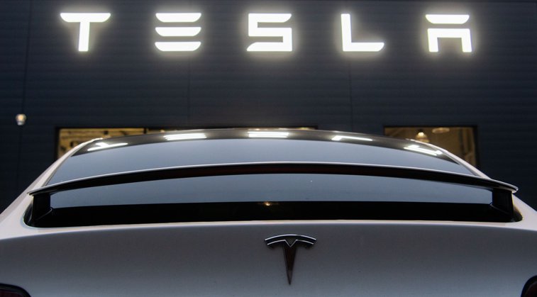Imaginea articolului Tesla ar putea primi subvenţii pentru construirea fabricii de lângă Berlin