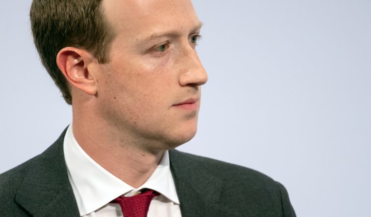 Imaginea articolului Facebook investeşte 130 de milioane de dolari într-o „Curte Supremă”, care, pe conţinut, va fi mai presus chiar şi decât Mark Zuckerberg
