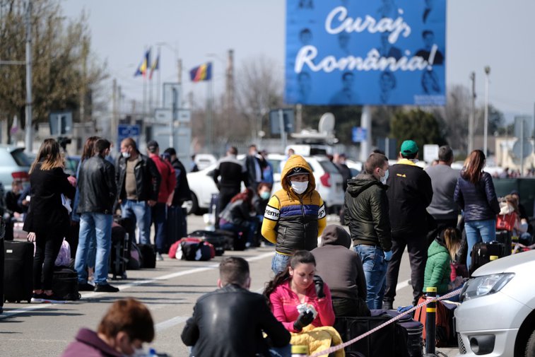 Imaginea articolului Alţi 1.000 de muncitori au plecat de pe aeroportul din Cluj. Ce planuri au românii care câştigă şi de 15 ori mai mult în Germania