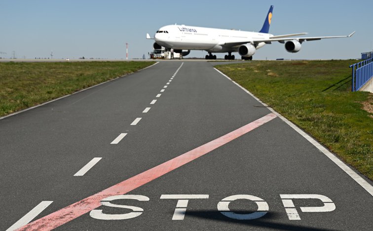 Imaginea articolului Lufthansa avertizează că va rămâne fără bani în câteva săptămâni