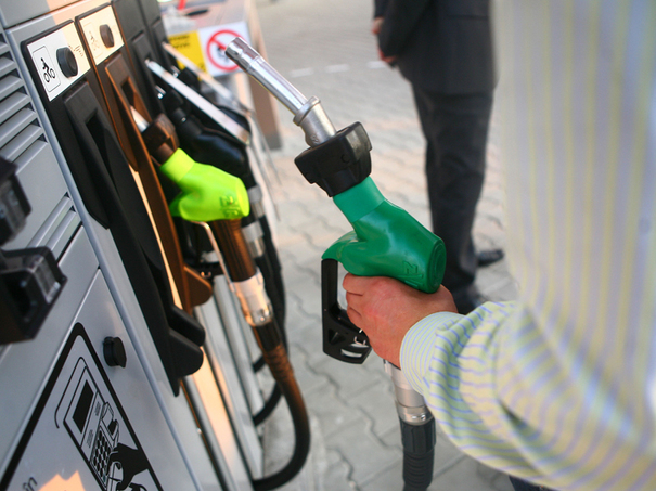 Imaginea articolului Vânzările de carburanţi au scăzut cu 40% în aprilie, din cauza crizei