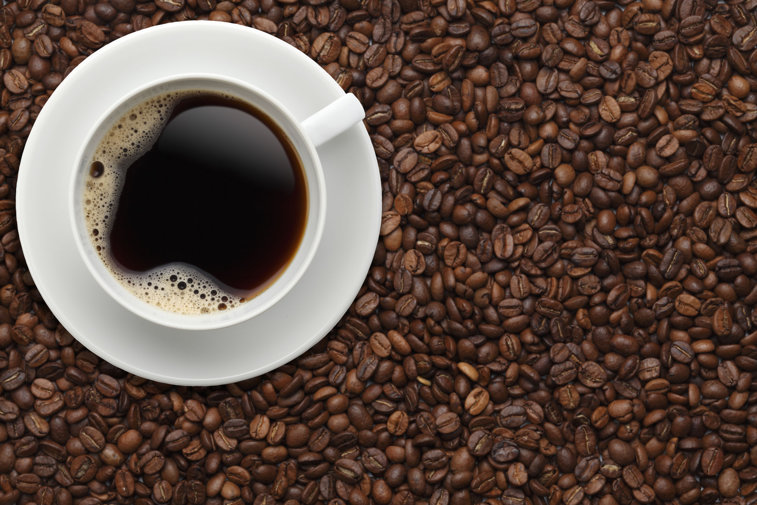 Imaginea articolului Preţul cafelei a atins noi valori record. Seceta, războiul şi Omicron pun în pericol producţia şi livrarea ei