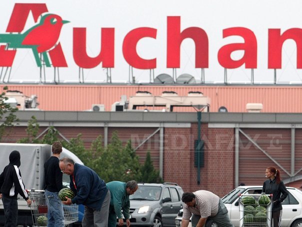 Imaginea articolului Auchan lansează o nouă ofertă pentru preluarea rivalului Carrefour