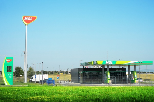 Imaginea articolului Ungaria: MOL introduce noi restricţii privind realimentarea în benzinării