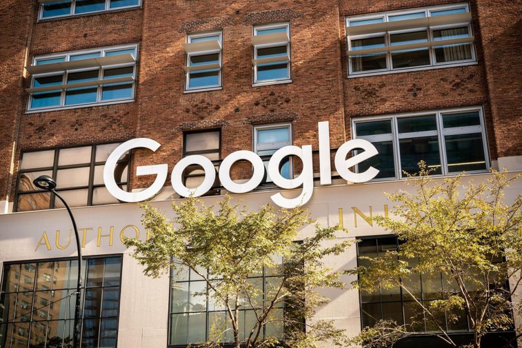 Imaginea articolului Alphabet, compania-mamă a Google, a raportat venituri şi profit sub aşteptări în al doilea trimestru