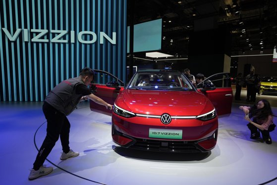 Imaginea articolului Volkswagen vrea să se alieze cu Huawei pentru a vinde mai multe vehicule electrice în China