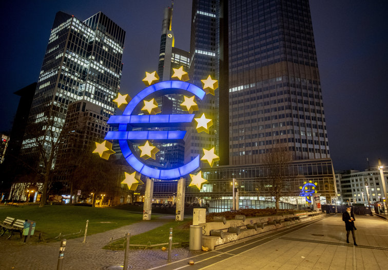 Imaginea articolului BCE recompensează regeşte băncile care nu-şi investesc banii în creditare