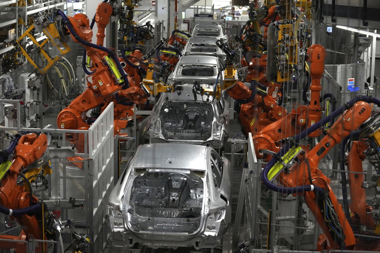Imaginea articolului Cei mai mari cinci importatori auto au rulat în 2022 afaceri de 13,8 mld. lei