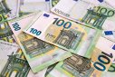 Imaginea articolului 14 membri ai unei grupări care a pus în circulaţie bancnote false de 100 de euro au fost arestaţi