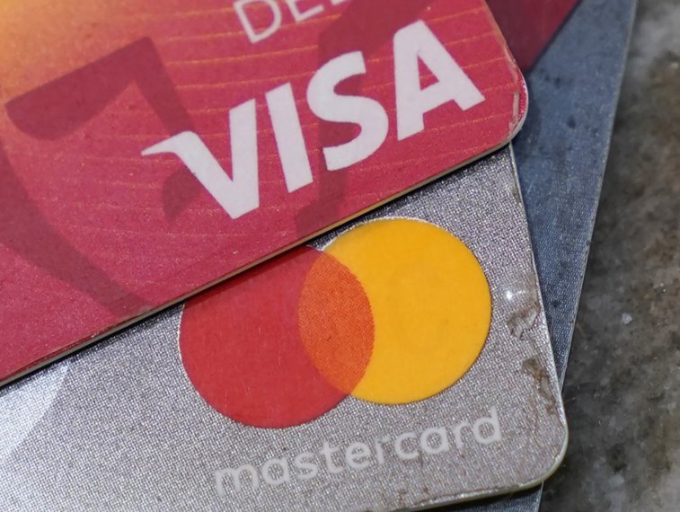 Imaginea articolului Visa şi Mastercard ajung la un acord de 30 de miliarde de dolari cu comercianţii din SUA în privinţa comisioanelor
