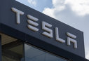 Imaginea articolului Tesla promite maşini mai ieftine după ce cererea pentru vehicule electrice a scăzut