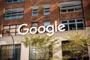 Imaginea articolului Compania-mamă a Google, pe cale să depăşească o capitalizare de 2.000 de miliarde de dolari