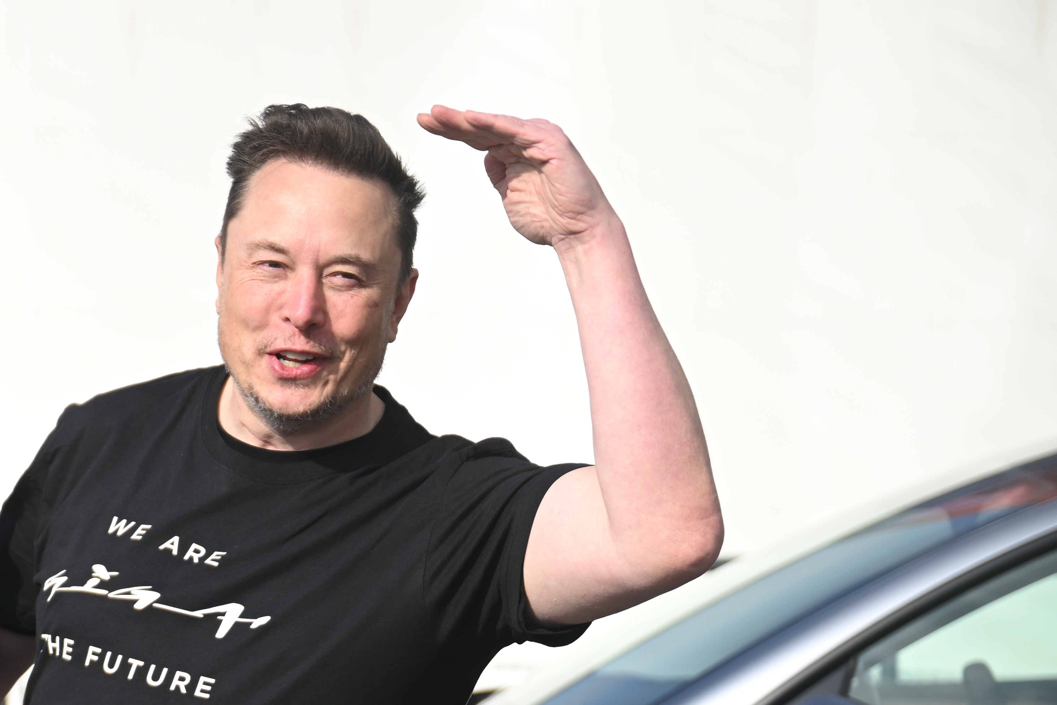 Elon Musk face o vizită în China pentru a discuta despre maşinile autonome