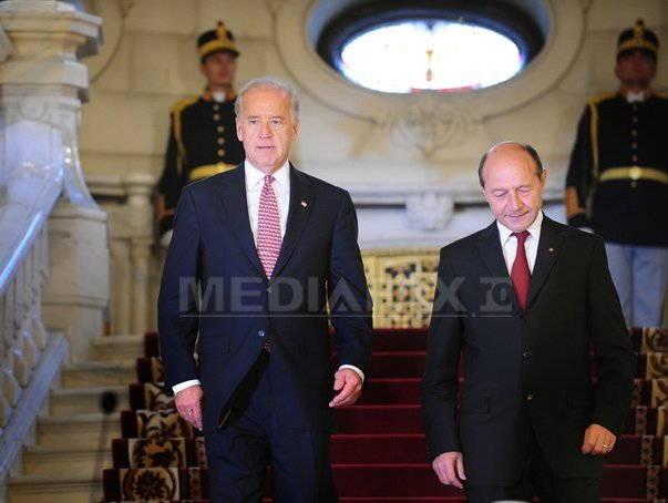 Imaginea articolului Băsescu a discutat cu vicepreşedintele SUA "teme privind politica internă" din România