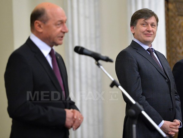 Imaginea articolului Băsescu i-a mulţumit lui Antonescu pentru că îl reprezintă la ceremonia de aderare a Croaţiei