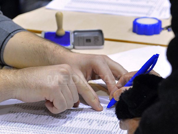 Imaginea articolului Iohannis: Voi cere ca în 6 luni să fie elaborată legea pentru vot electronic şi prin corespondenţă