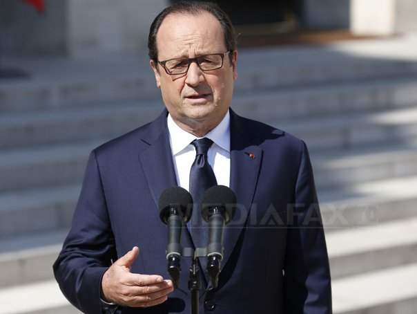 Imaginea articolului Francois Hollande l-a felicitat pe Klaus Iohannis şi i-a adresat o invitaţie la Paris - FOTO