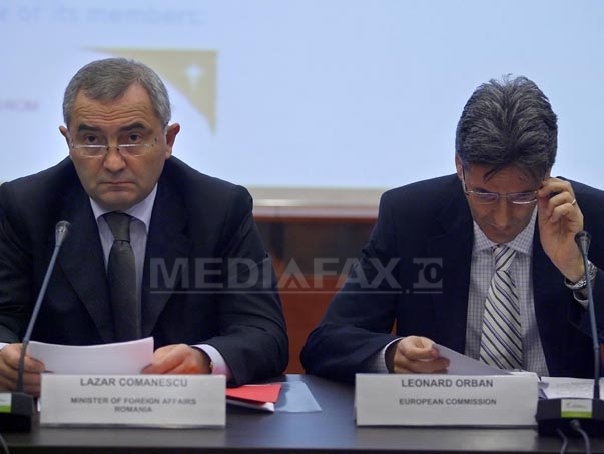 Imaginea articolului Leonard Orban şi Lazăr Comănescu, variante de consilier prezidenţial pentru politică externă