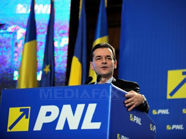 Imaginea articolului Orban şi-a anunţat candidatura la şefia PNL: "Crin Antonescu mă sprijină"