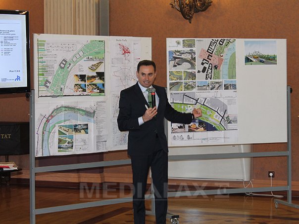 Imaginea articolului Falcă anunţă retragerea proiectului de reamenajare a unui parc din Arad, care a stârnit proteste - FOTO