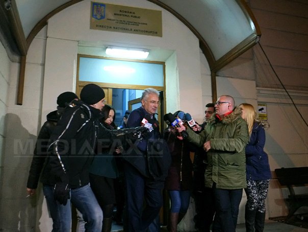 Imaginea articolului Blaga: Videanu va fi suspendat "de drept" din partid, dacă va fi arestat preventiv 