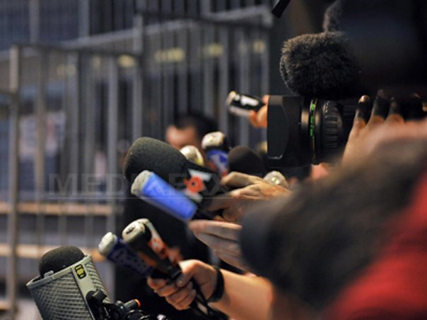 Imaginea articolului Ponta: Guvernul caută soluţii cu taxe mai mici pentru presa de ştiri, ca TV-radio, nu presa scrisă