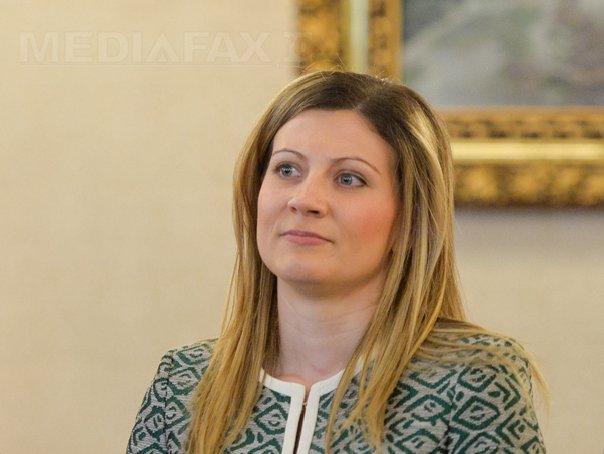 Imaginea articolului Gabriela Podaşcă o va suplini pe Gabriela Firea în funcţia de purtător de cuvânt al PSD