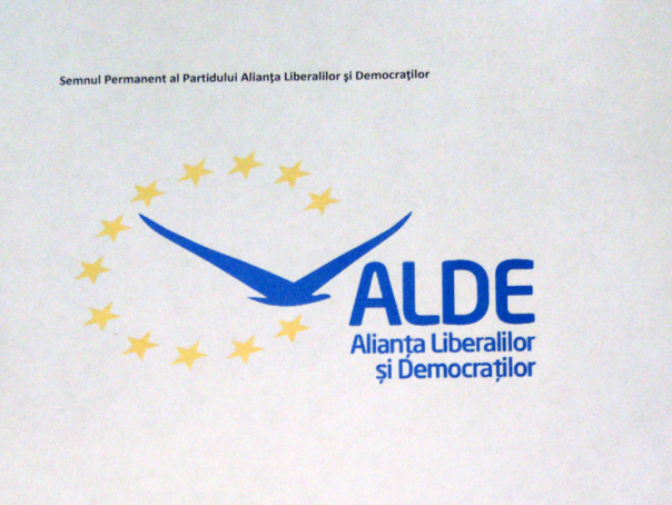 Imaginea articolului Partidul rezultat din fuziunea PLR-PC se va numi ALDE şi va candida independent la alegeri